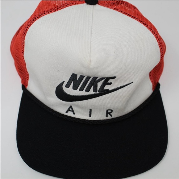 Nike Sportswear Air Max SnapBack Cap - Picture 2 of 7